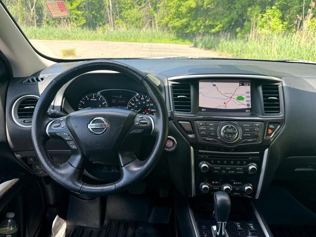 2019 Nissan Pathfinder SV