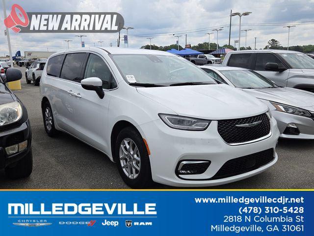 2023 Chrysler Pacifica Touring L for sale in Milledgeville, GA