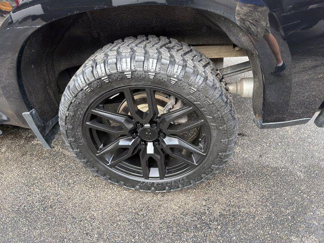 2022 Chevrolet Silverado 1500 4WD Crew Cab Short Bed RST