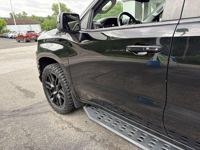 2022 Chevrolet Silverado 1500 4WD Crew Cab Short Bed RST
