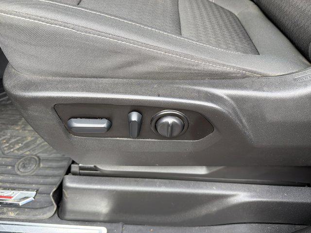 2022 Chevrolet Silverado 1500 4WD Crew Cab Short Bed RST