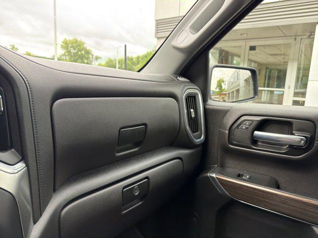 2022 Chevrolet Silverado 1500 4WD Crew Cab Short Bed RST