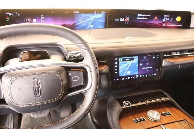 2025 Lincoln Navigator Black Label