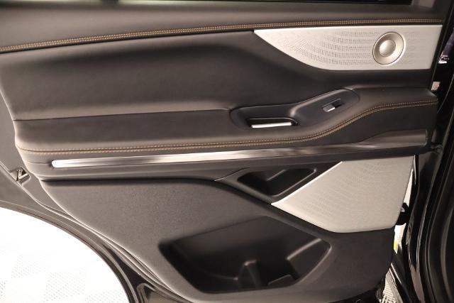 2025 Lincoln Navigator Black Label