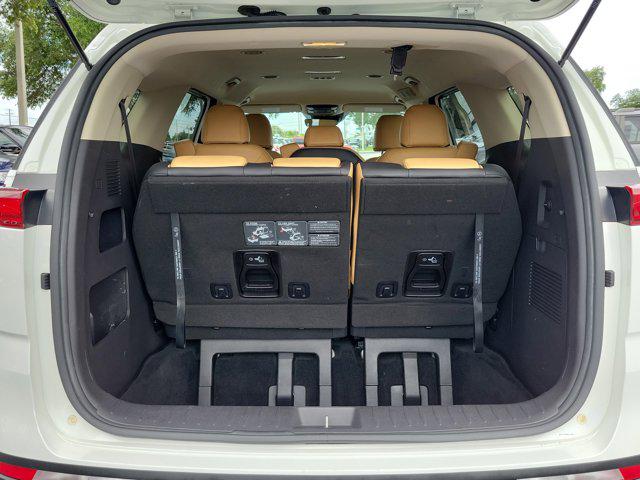 2022 Kia Carnival MPV LX Seat Package
