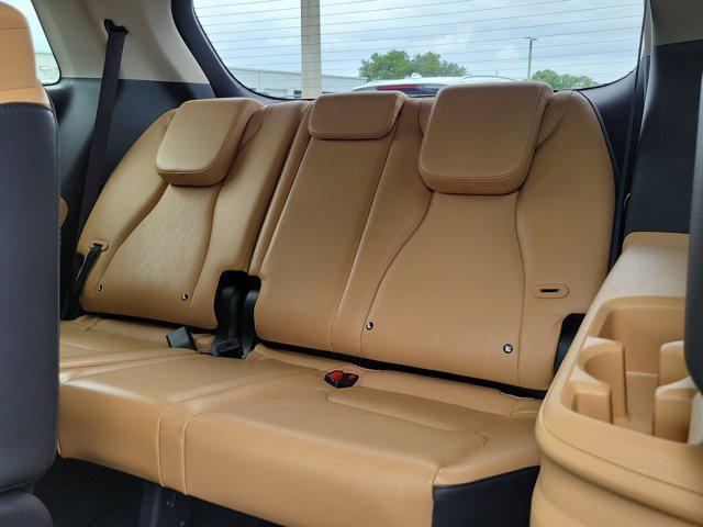 2022 Kia Carnival MPV LX Seat Package