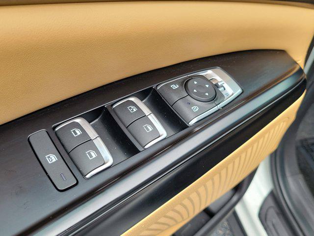 2022 Kia Carnival MPV LX Seat Package