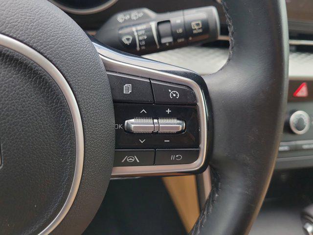 2022 Kia Carnival MPV LX Seat Package
