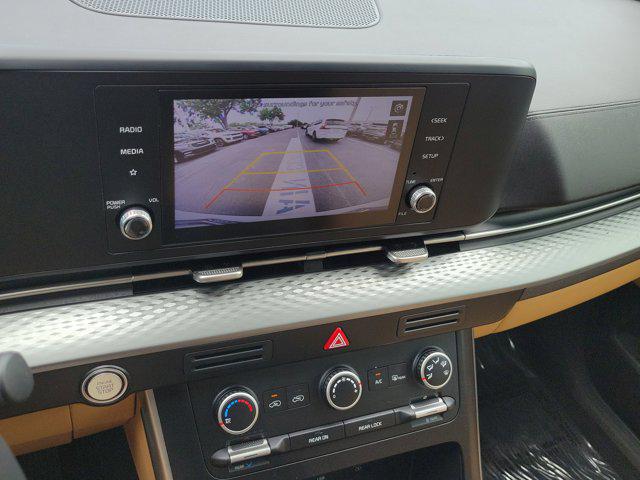2022 Kia Carnival MPV LX Seat Package