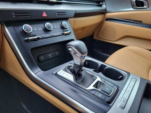 2022 Kia Carnival MPV LX Seat Package