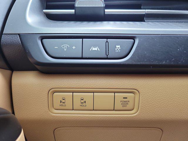 2022 Kia Carnival MPV LX Seat Package