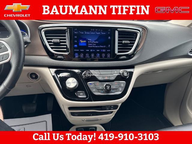 2017 Chrysler Pacifica Touring-L Plus