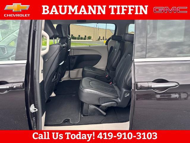 2017 Chrysler Pacifica Touring-L Plus