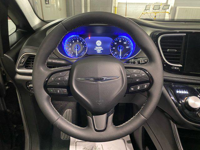 2023 Chrysler Pacifica Limited AWD