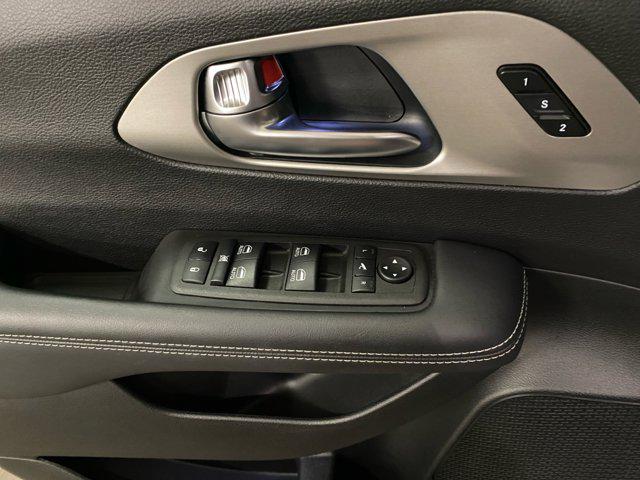 2023 Chrysler Pacifica Limited AWD
