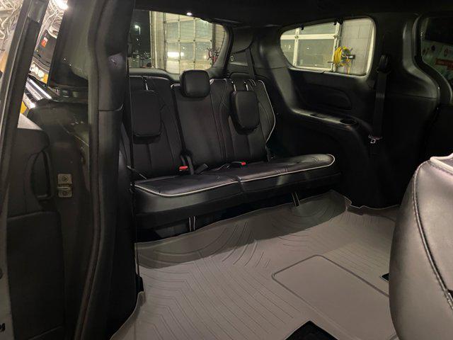 2023 Chrysler Pacifica Limited AWD