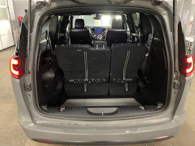 2023 Chrysler Pacifica Limited AWD