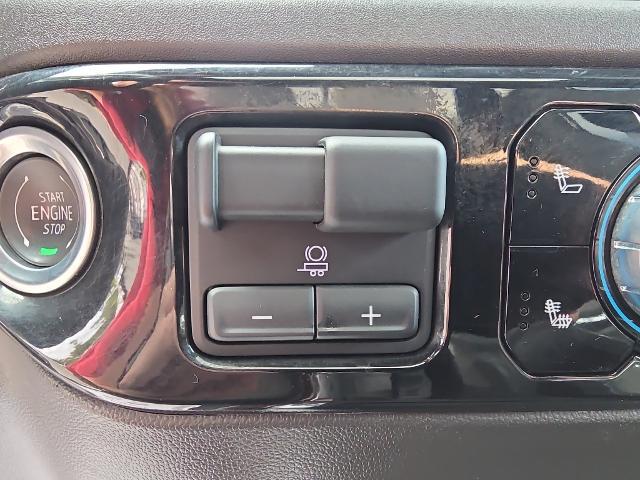 2024 GMC Sierra 1500 4WD Crew Cab Standard Box Elevation