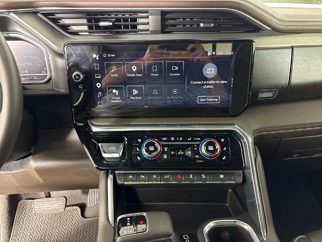 2023 GMC Sierra 1500 4WD Crew Cab Short Box Denali