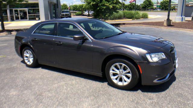 2015 Chrysler 300 Limited