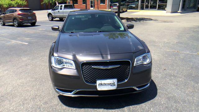 2015 Chrysler 300 Limited