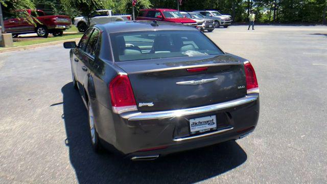 2015 Chrysler 300 Limited