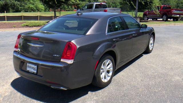 2015 Chrysler 300 Limited