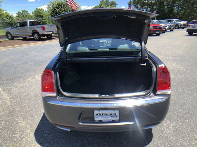 2015 Chrysler 300 Limited