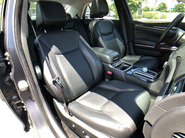 2015 Chrysler 300 Limited