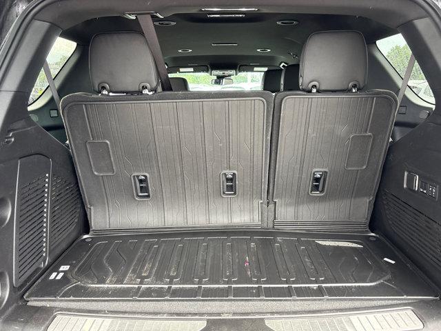 2025 GMC Yukon 4WD Denali
