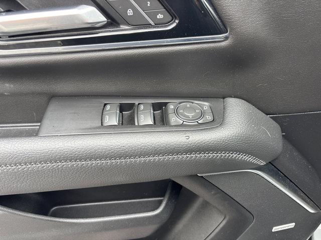 2025 GMC Yukon 4WD Denali