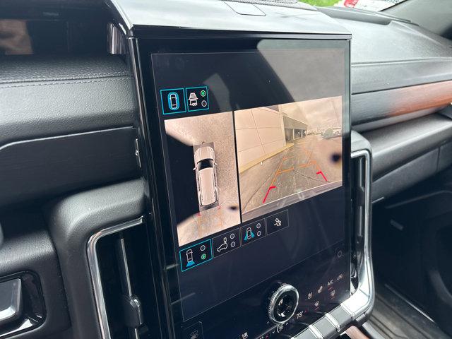 2025 GMC Yukon 4WD Denali