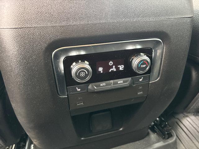 2025 GMC Yukon 4WD Denali