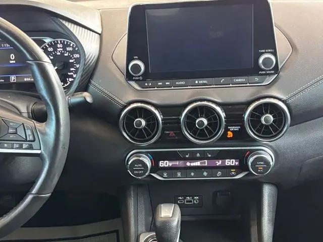 2022 Nissan Sentra SV Xtronic CVT