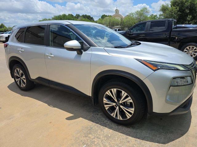 2022 Nissan Rogue SV FWD
