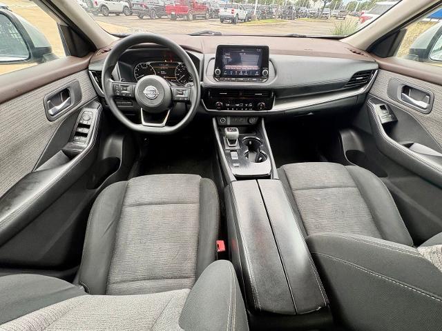 2022 Nissan Rogue SV FWD