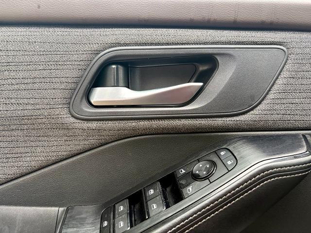 2022 Nissan Rogue SV FWD