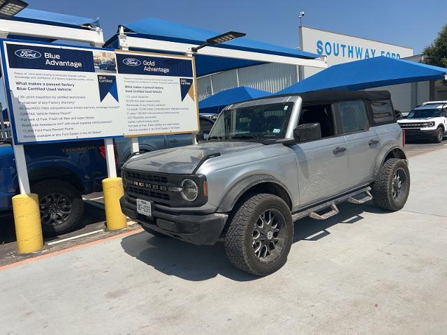 2023 Ford Bronco Base