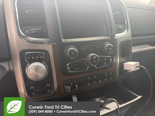 2017 Ram 1500 Laramie Crew Cab 4x4 6'4" Box