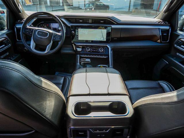 2023 GMC Sierra 1500 4WD Crew Cab Short Box Denali