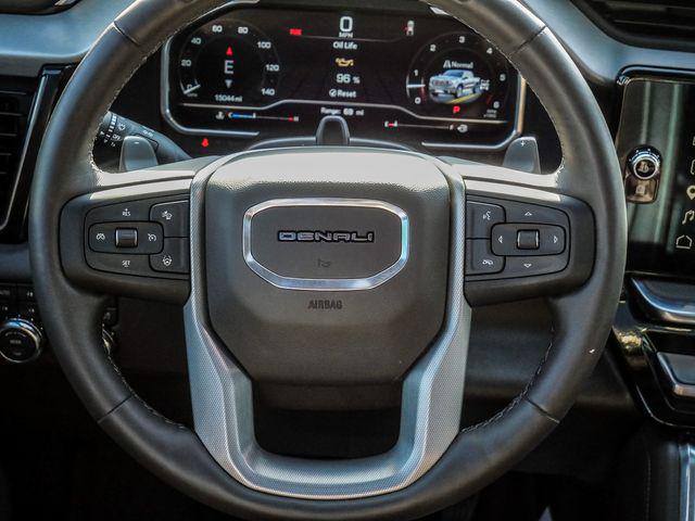 2023 GMC Sierra 1500 4WD Crew Cab Short Box Denali