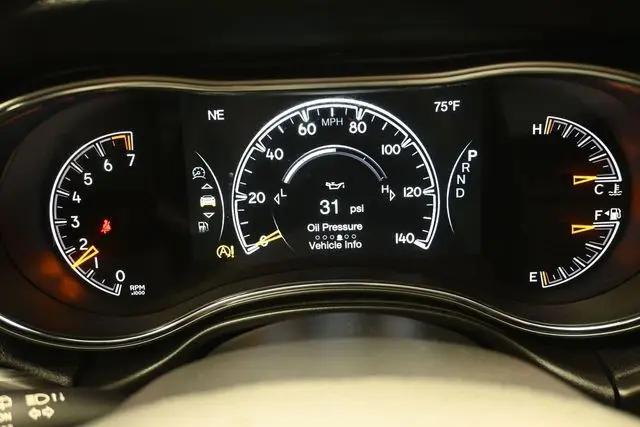 2022 Jeep Grand Cherokee Laredo E 4x2