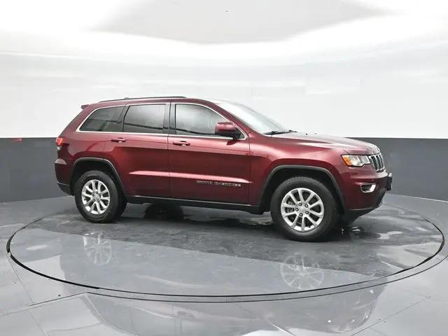 2022 Jeep Grand Cherokee Laredo E 4x2