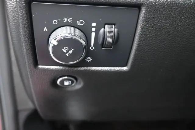 2022 Jeep Grand Cherokee Laredo E 4x2