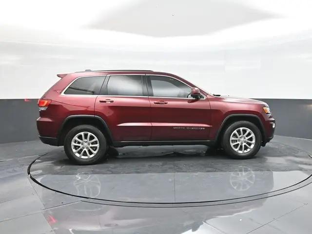2022 Jeep Grand Cherokee Laredo E 4x2