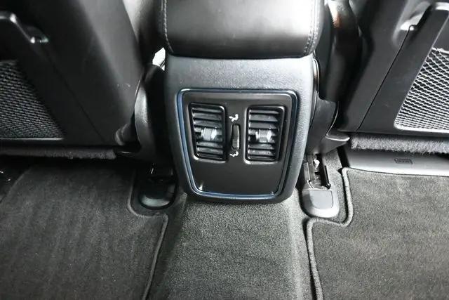 2022 Jeep Grand Cherokee Laredo E 4x2