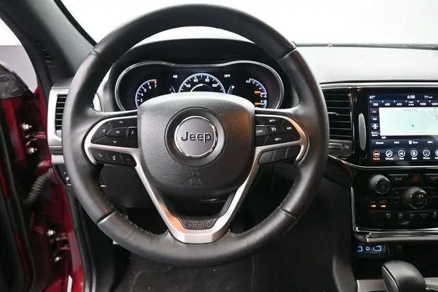 2022 Jeep Grand Cherokee Laredo E 4x2