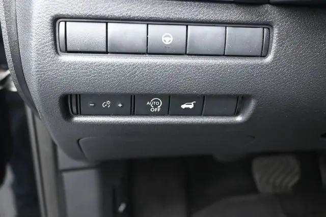 2025 Nissan Rogue SV FWD