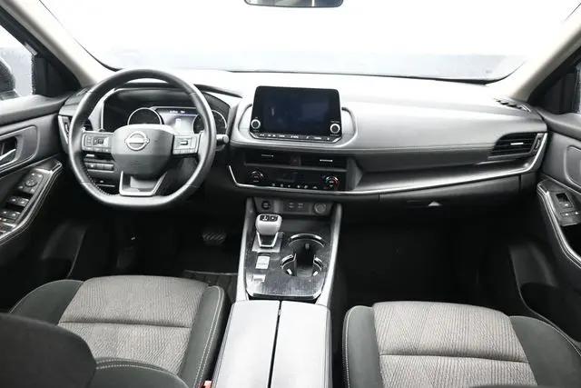 2025 Nissan Rogue SV FWD