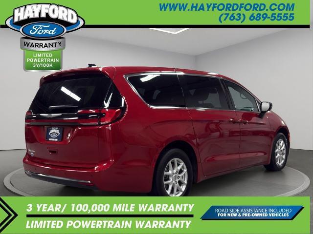 2025 Chrysler Pacifica Select